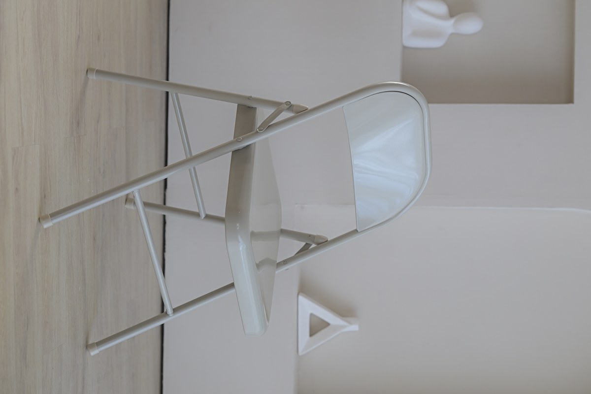 Acrylic backdrop at Veedo Lumen photography studio