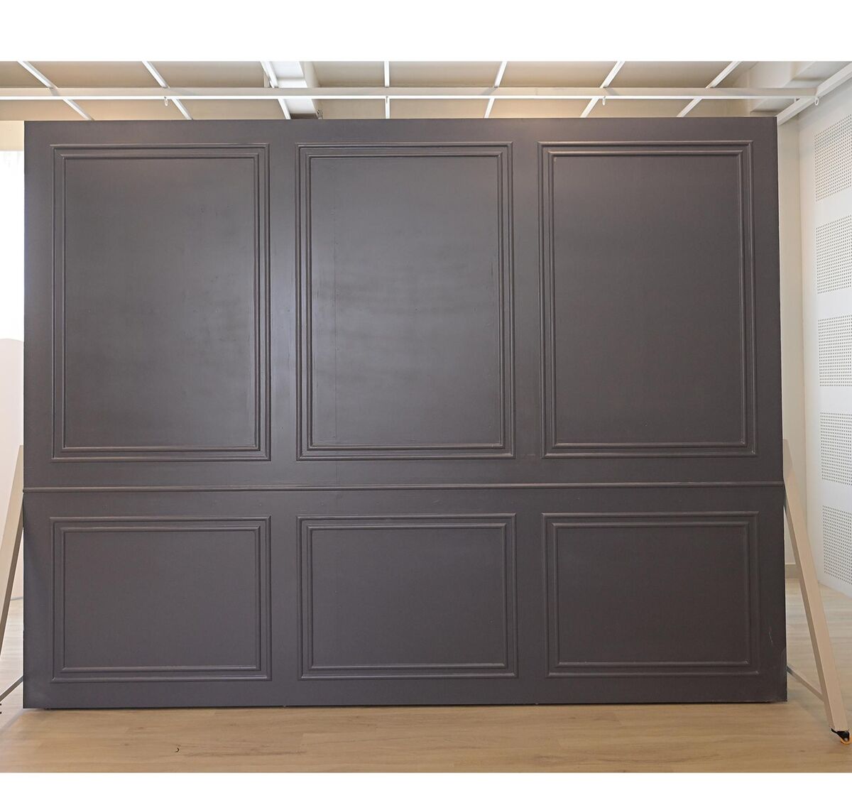 Dark backdrop setup at Veedo Noir studio Kochi